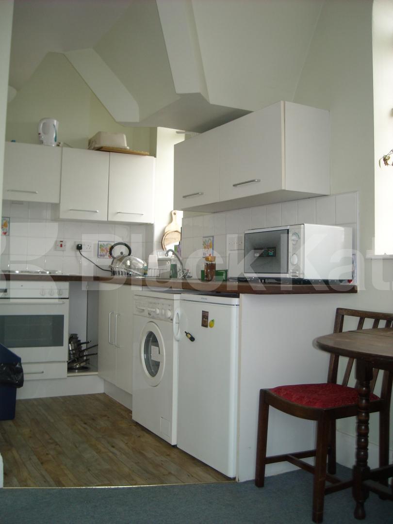 			NEW INSTRUCTION , 1 Bedroom, 1 bath, 1 reception Apartment			 Belgrave House, Clapham Road, Oval